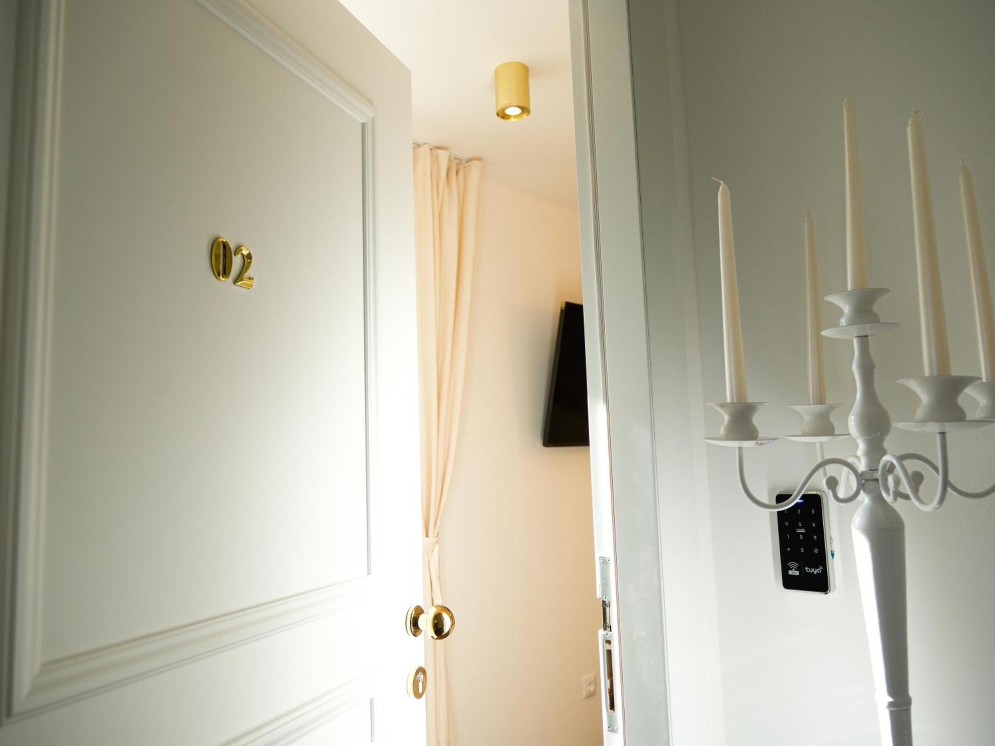 Prisca Luxury Rooms With Breakfast Сплит Екстериор снимка