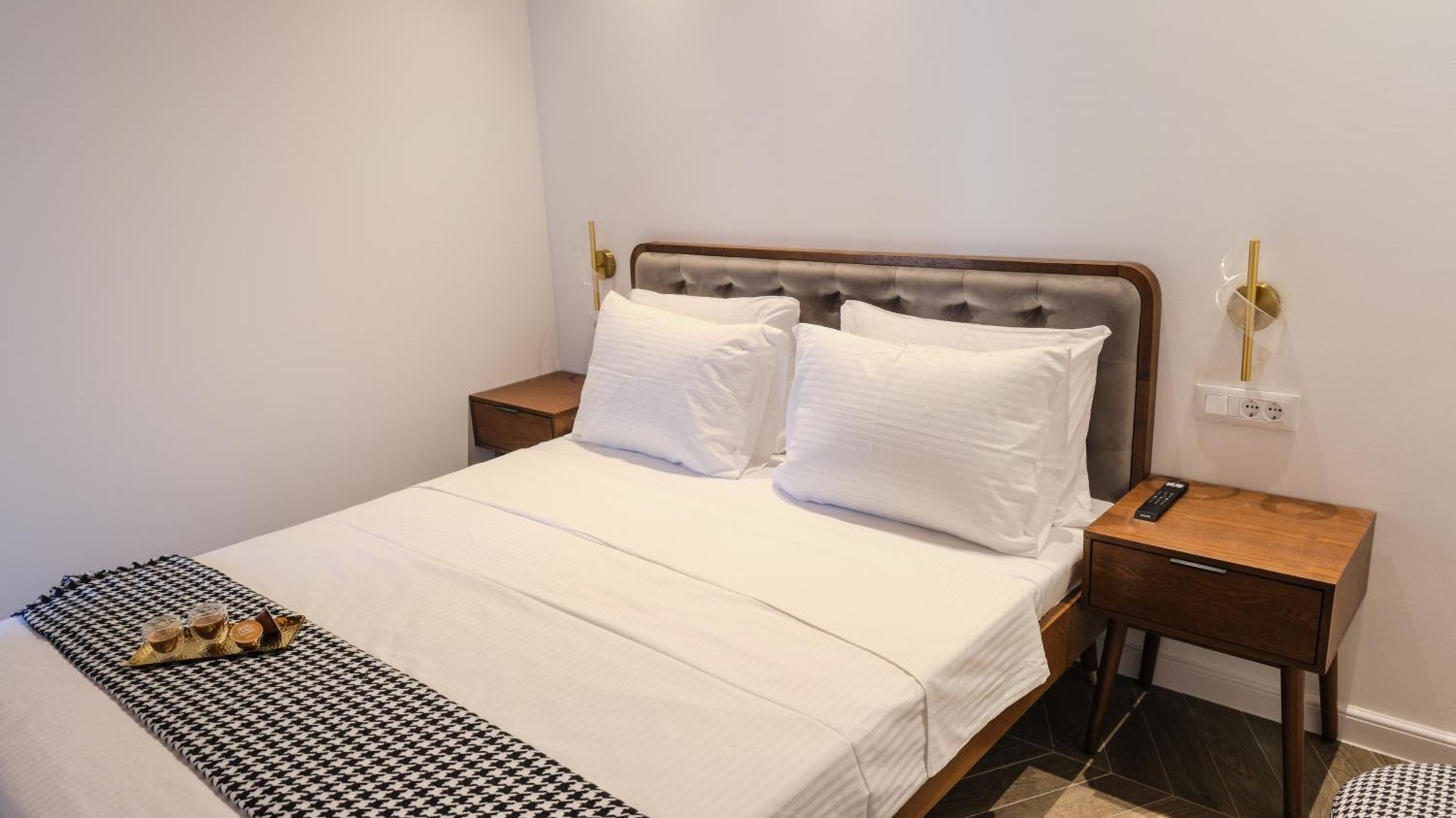 Prisca Luxury Rooms With Breakfast Сплит Екстериор снимка