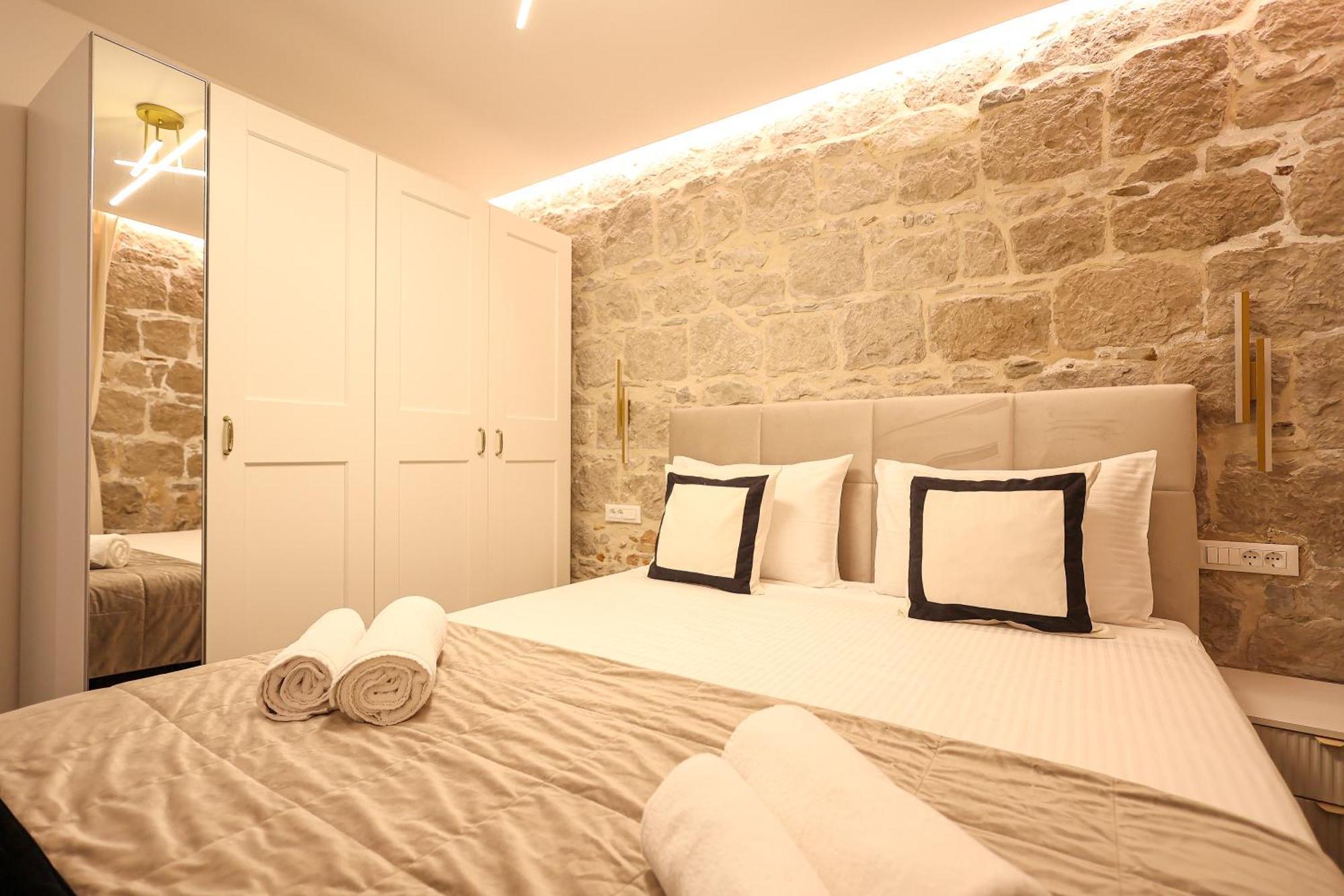 Prisca Luxury Rooms With Breakfast Сплит Екстериор снимка
