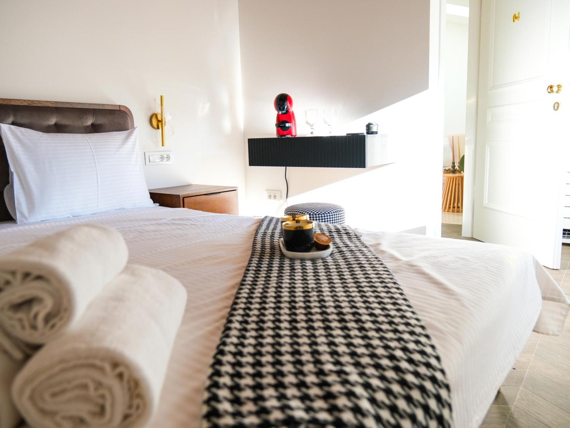 Prisca Luxury Rooms With Breakfast Сплит Екстериор снимка