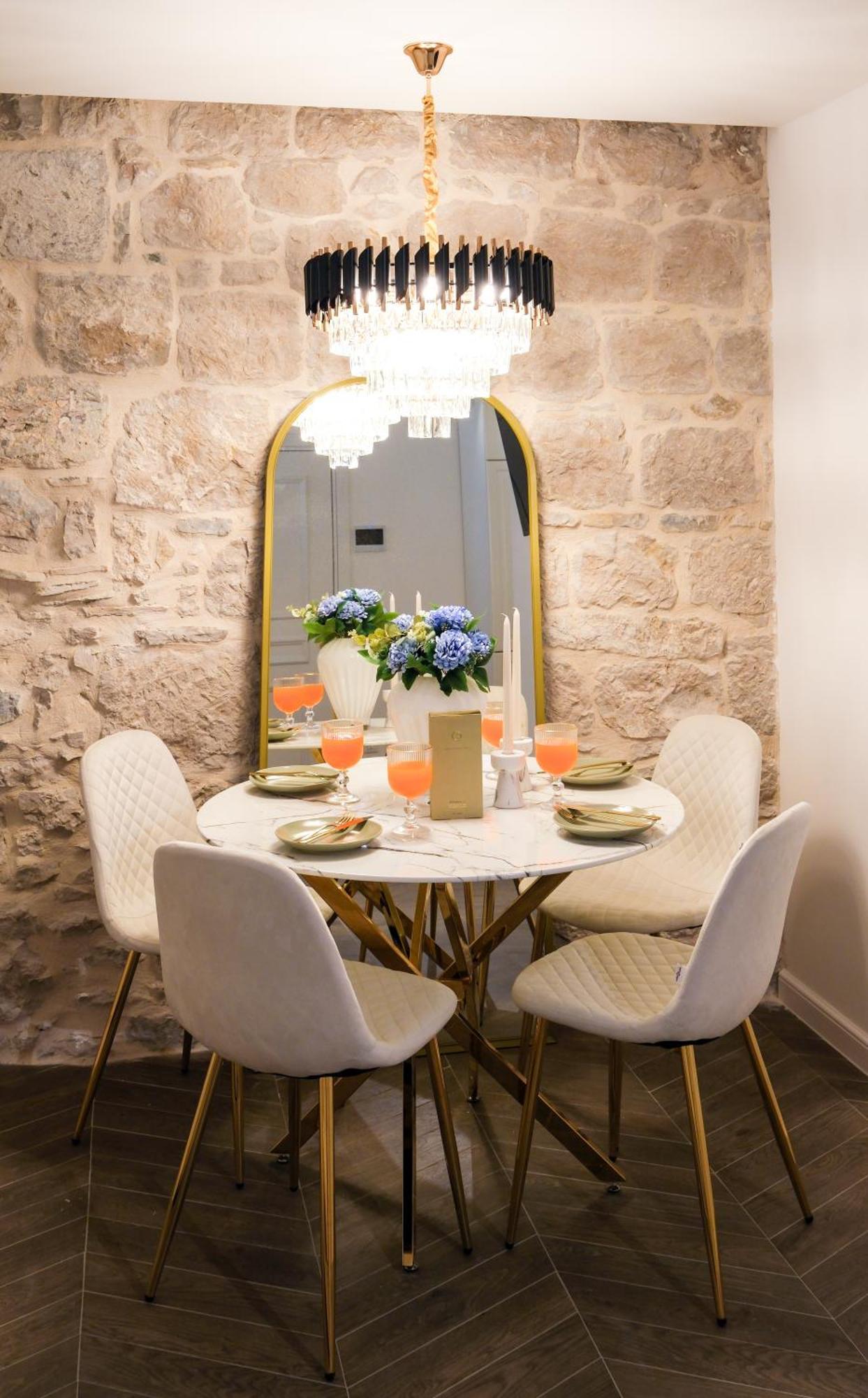 Prisca Luxury Rooms With Breakfast Сплит Екстериор снимка