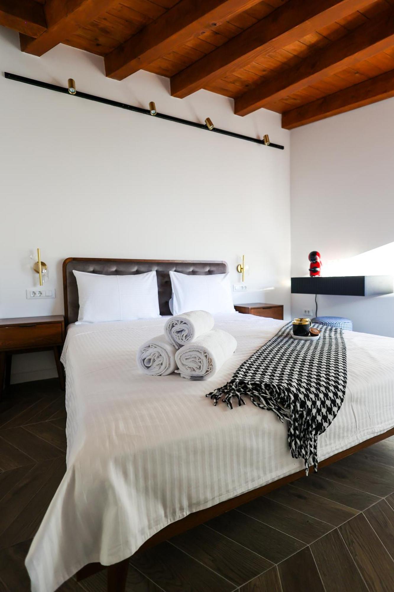 Prisca Luxury Rooms With Breakfast Сплит Екстериор снимка