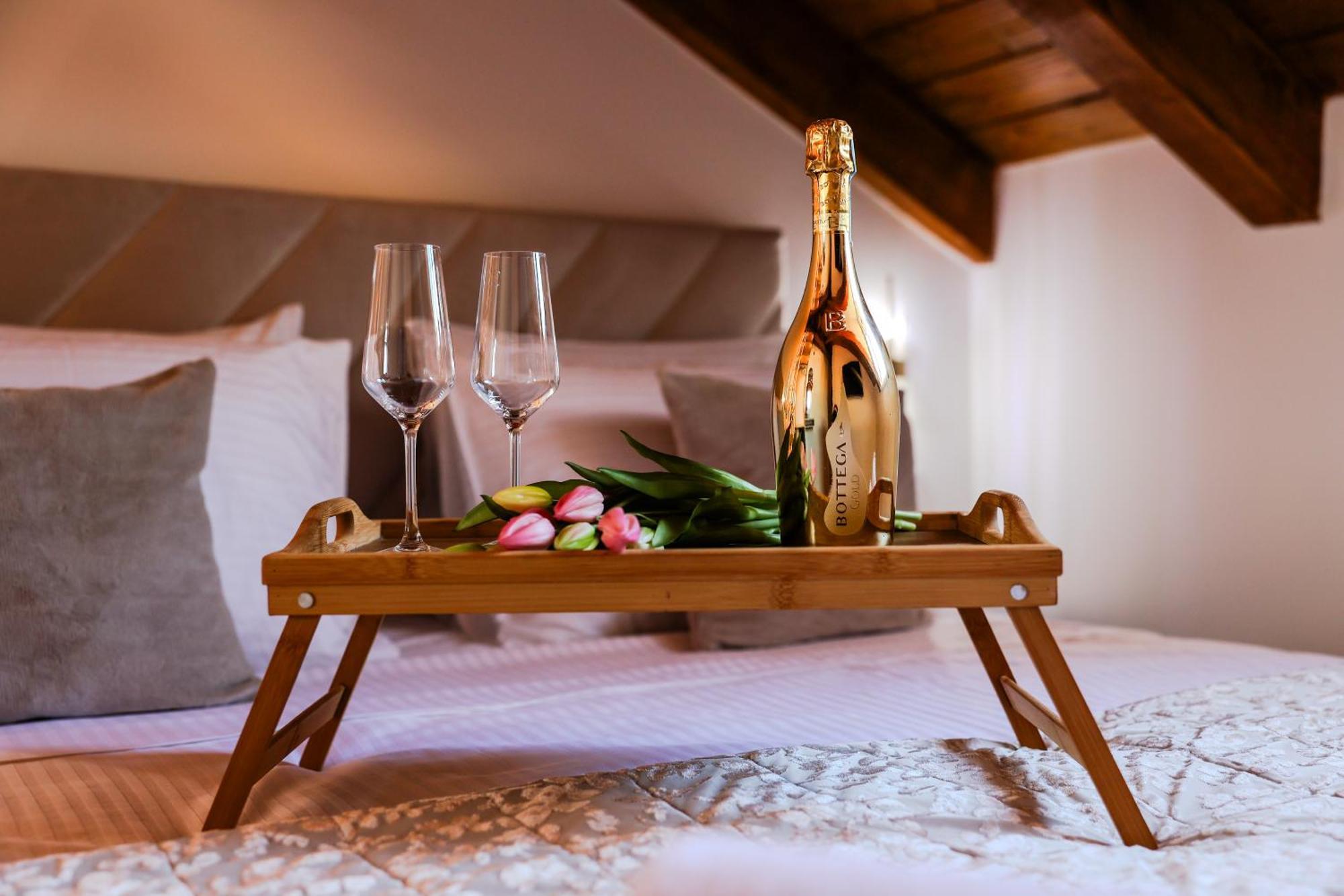 Prisca Luxury Rooms With Breakfast Сплит Екстериор снимка